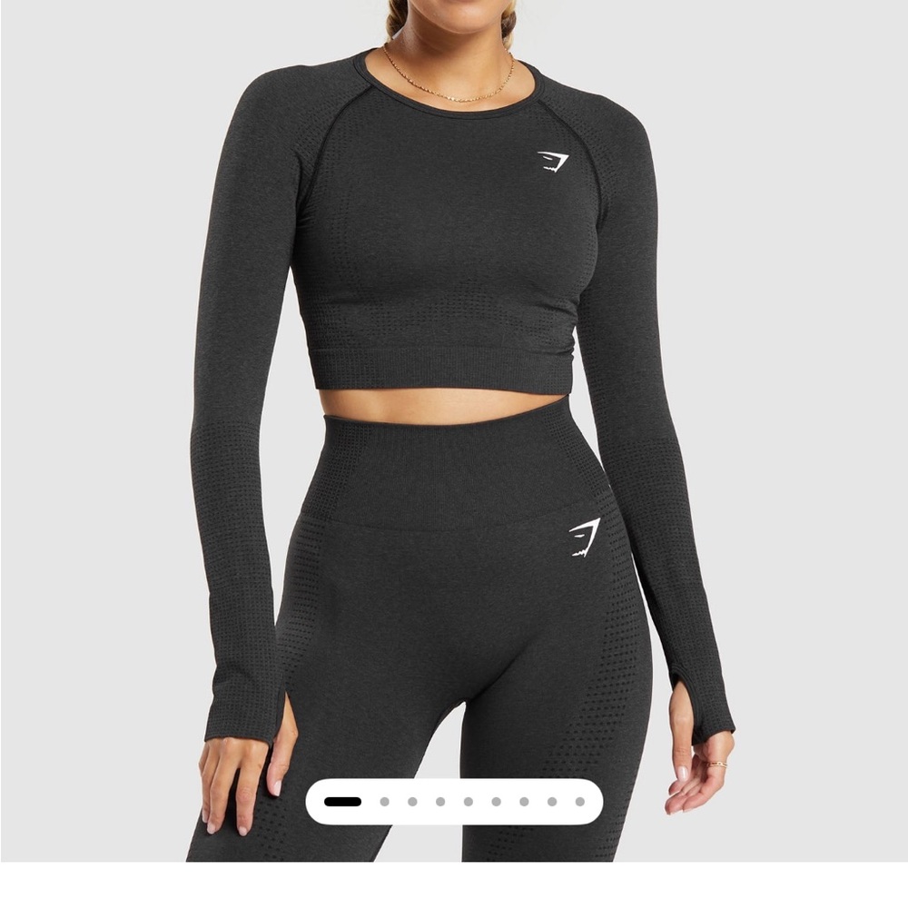 Black Gymshark crop top size small